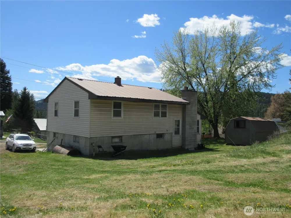 148 Portland Street Republic, WA 99166