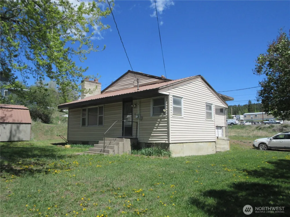 148 Portland Street Republic, WA 99166