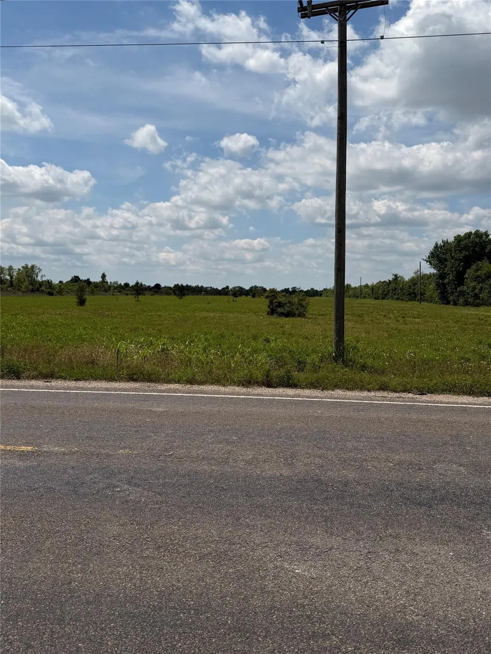 Fm 686 Dayton, TX 77535