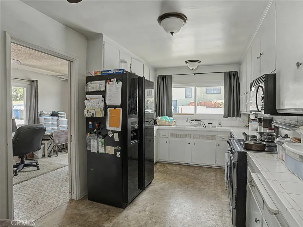 203 E Sycamore Avenue El Segundo, CA 90245