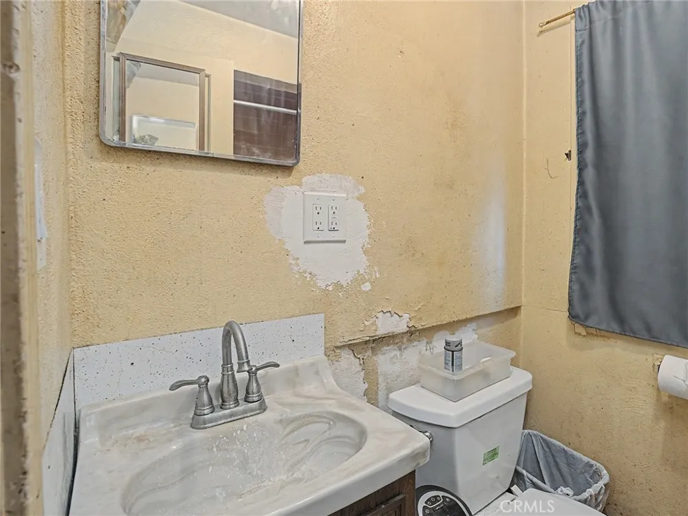 203 E Sycamore Avenue El Segundo, CA 90245
