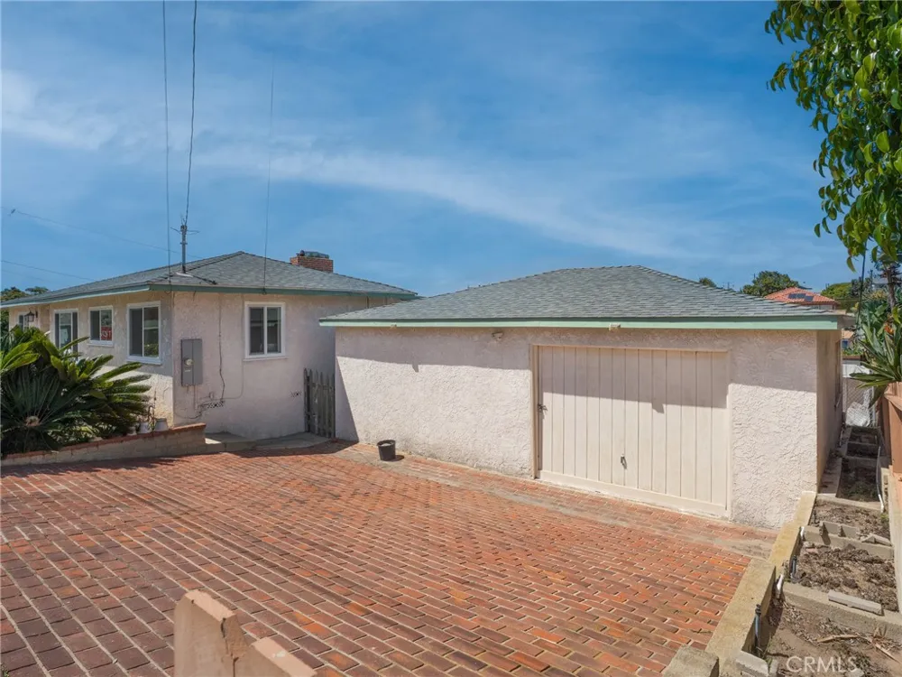 203 E Sycamore Avenue El Segundo, CA 90245