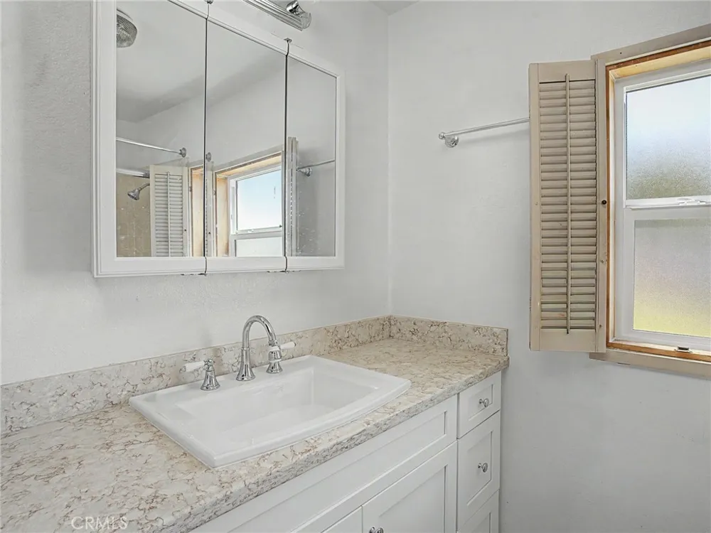 203 E Sycamore Avenue El Segundo, CA 90245