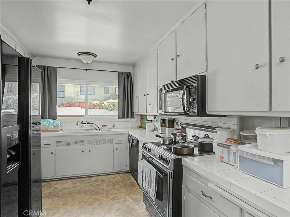 203 E Sycamore Avenue El Segundo, CA 90245