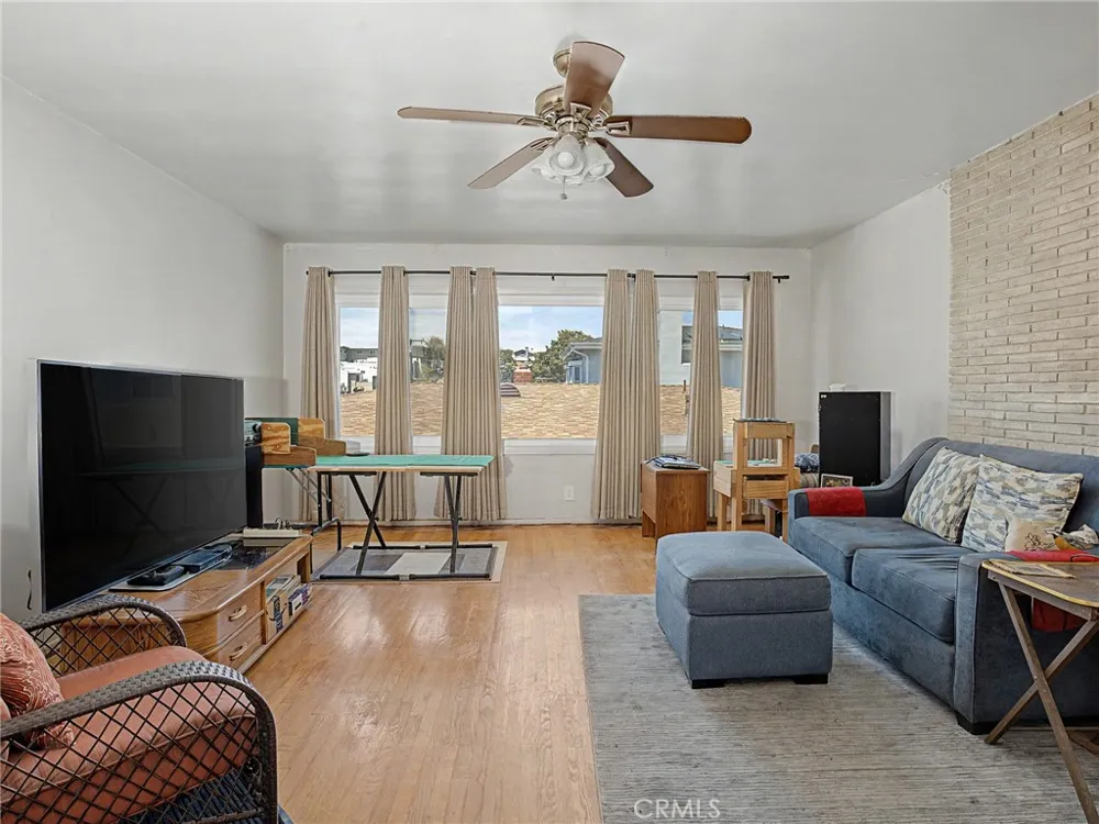 203 E Sycamore Avenue El Segundo, CA 90245