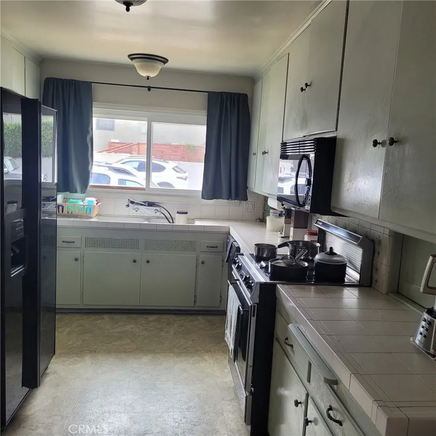 203 E Sycamore Avenue El Segundo, CA 90245