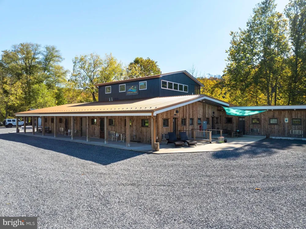 66 FRONT DRIVE Mount Union, PA 17066