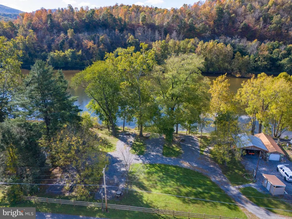 66 FRONT DRIVE Mount Union, PA 17066