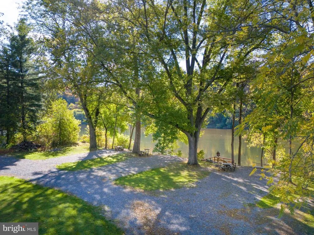 66 FRONT DRIVE Mount Union, PA 17066