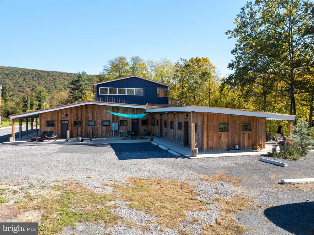 66 FRONT DRIVE Mount Union, PA 17066