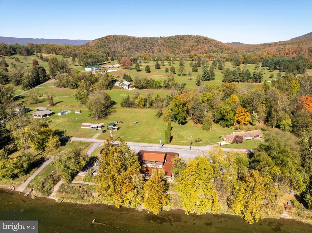 66 FRONT DRIVE Mount Union, PA 17066