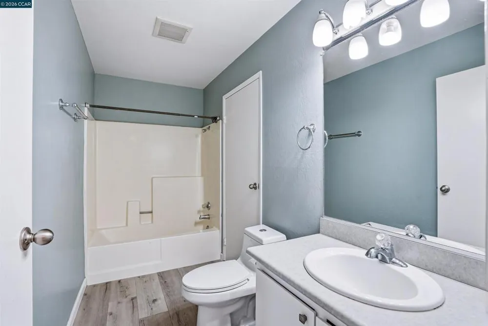 2450 Walters Way #2 Concord, CA 94520