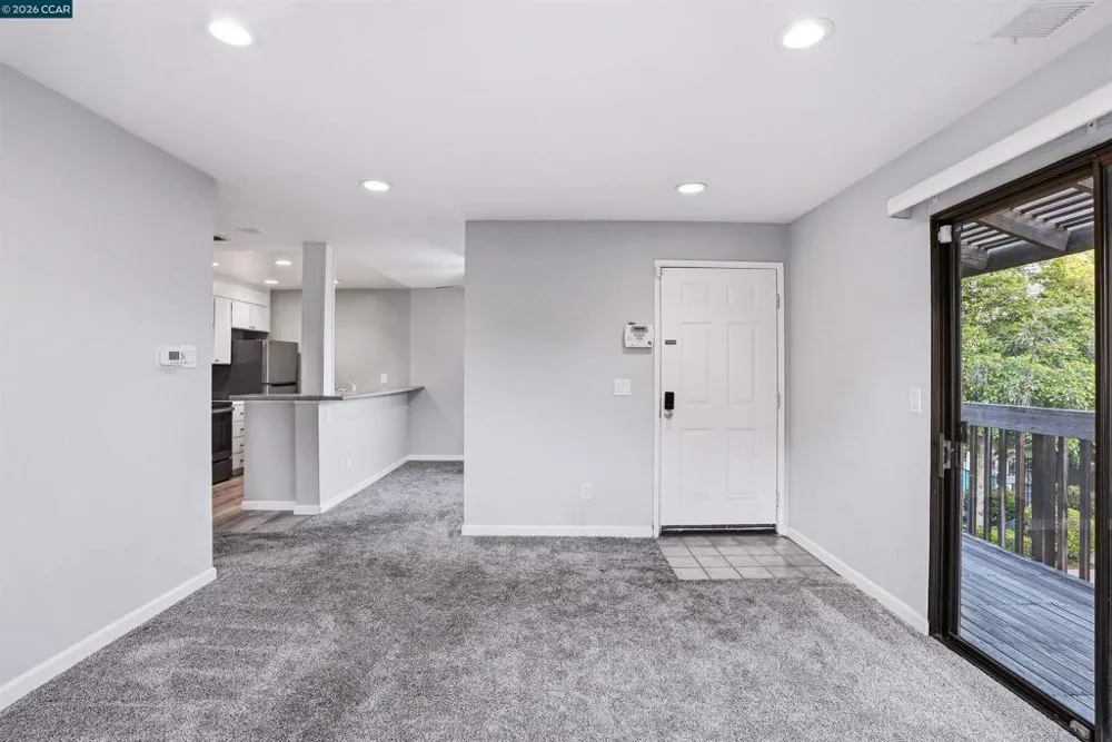 2450 Walters Way #2 Concord, CA 94520