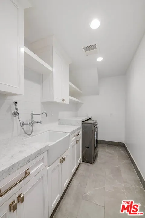 1348 Marinette Road Pacific Palisades, CA 90272