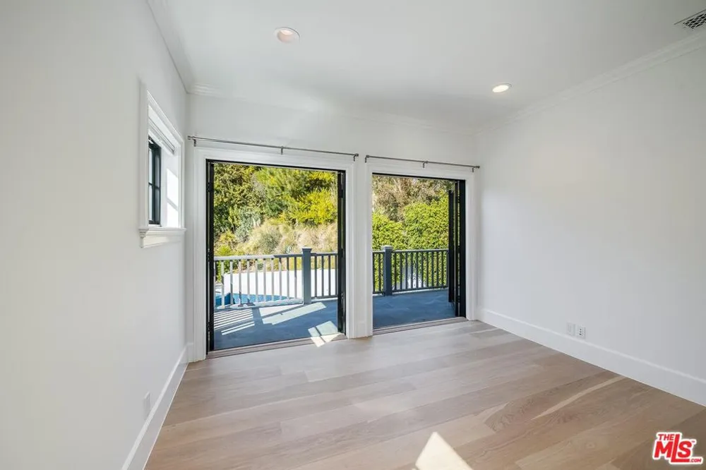 1348 Marinette Road Pacific Palisades, CA 90272