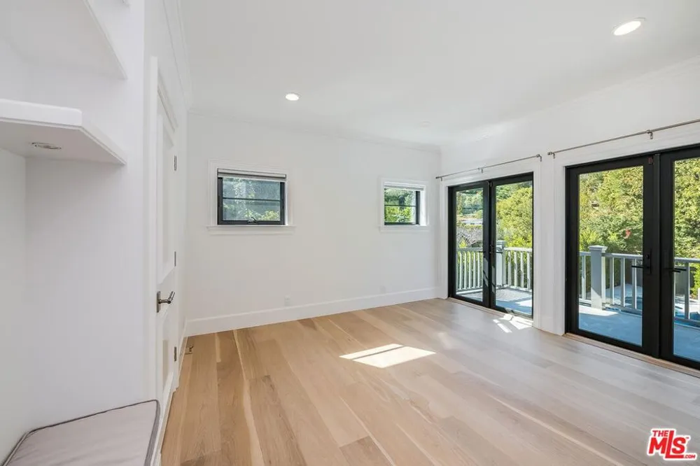 1348 Marinette Road Pacific Palisades, CA 90272