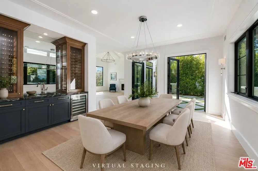 1348 Marinette Road Pacific Palisades, CA 90272