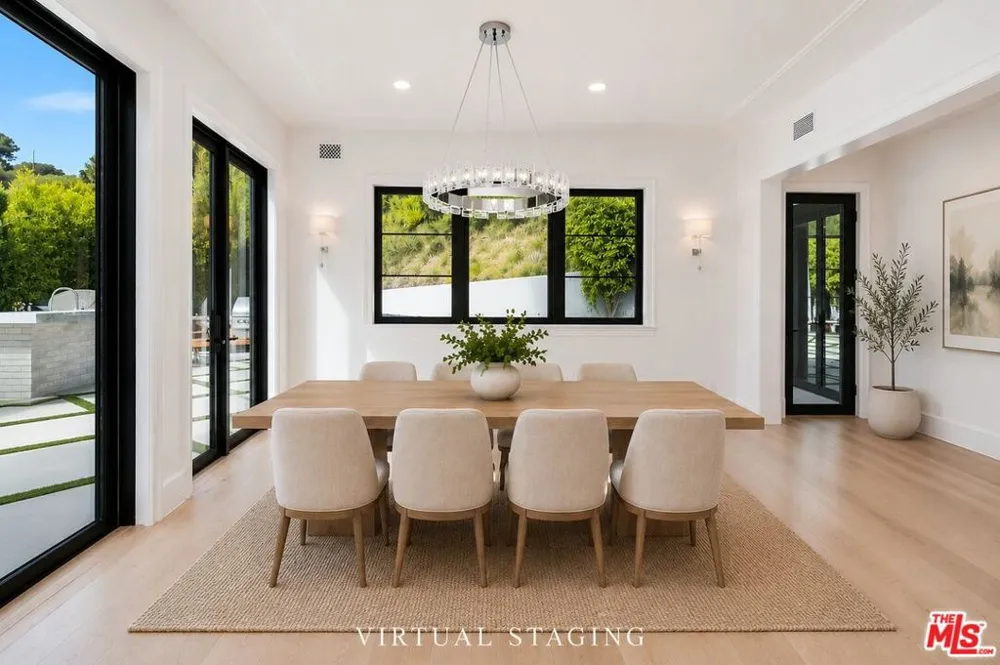 1348 Marinette Road Pacific Palisades, CA 90272