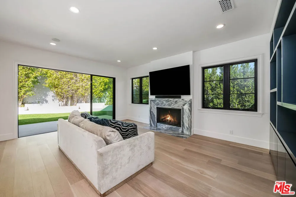 1348 Marinette Road Pacific Palisades, CA 90272