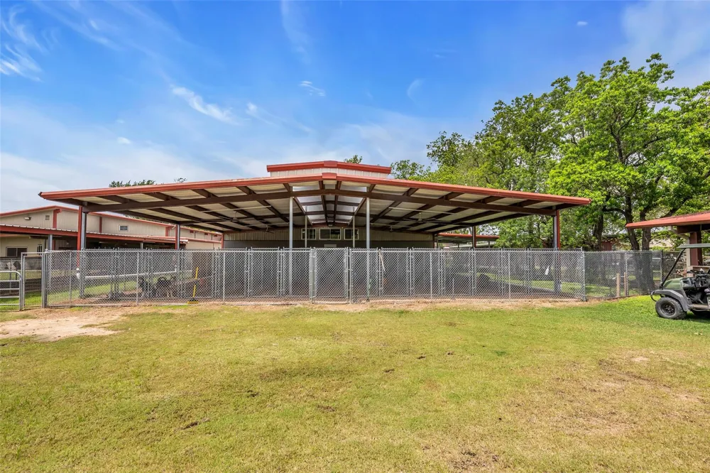 7438 Wright Road Houston, TX 77041