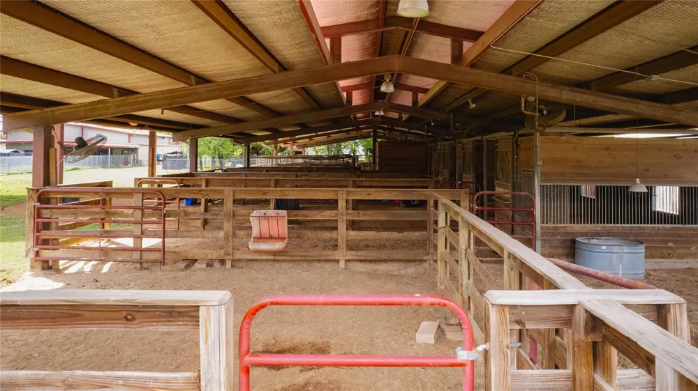 7438 Wright Road Houston, TX 77041