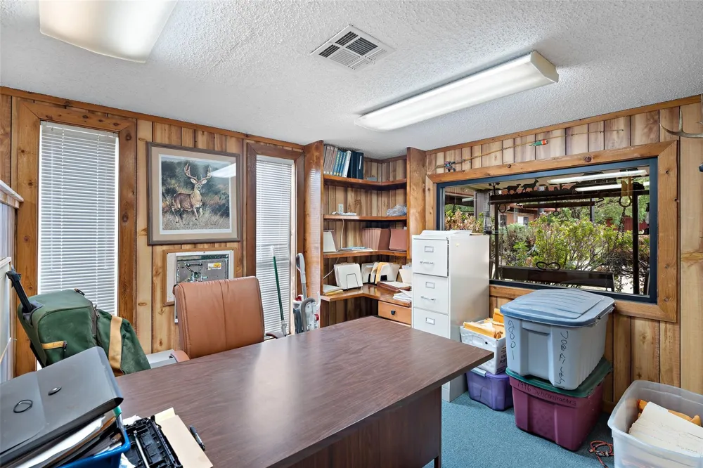 7438 Wright Road Houston, TX 77041