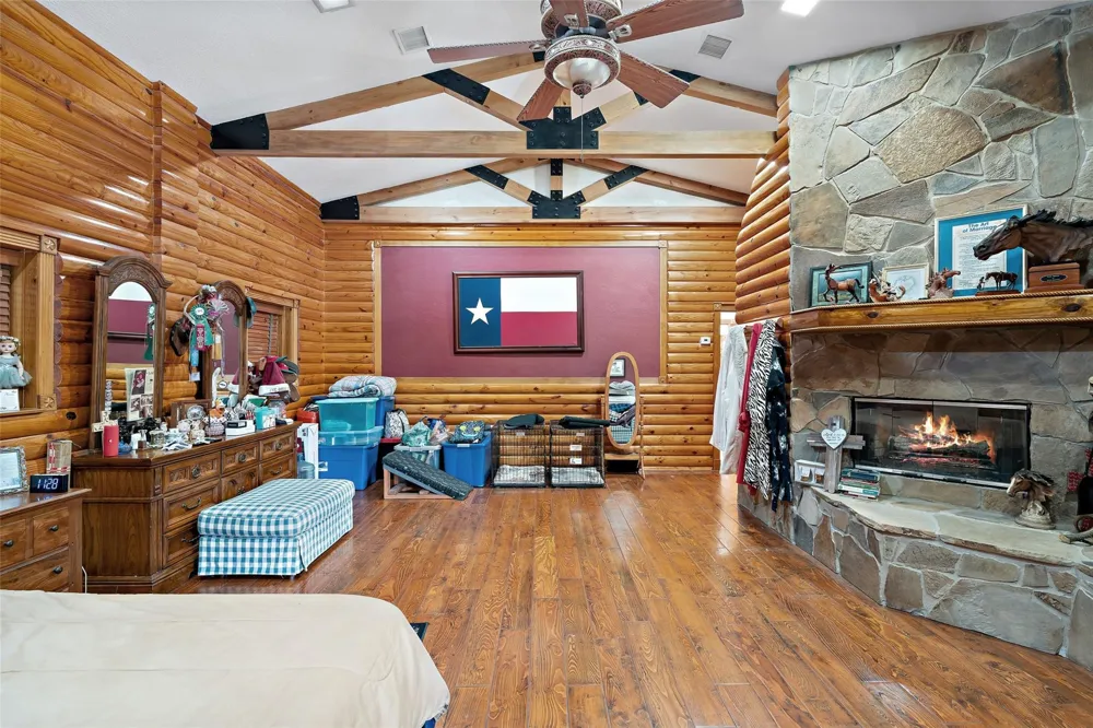 7438 Wright Road Houston, TX 77041