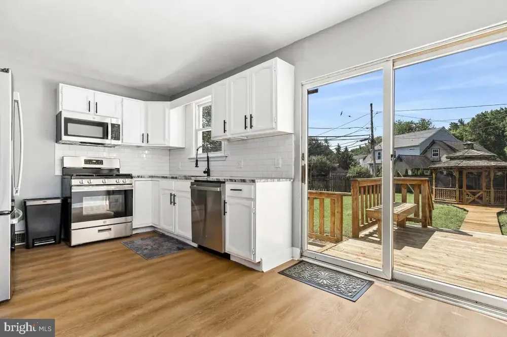 301 BEVERLEY PLACE Edgewater, MD 21037