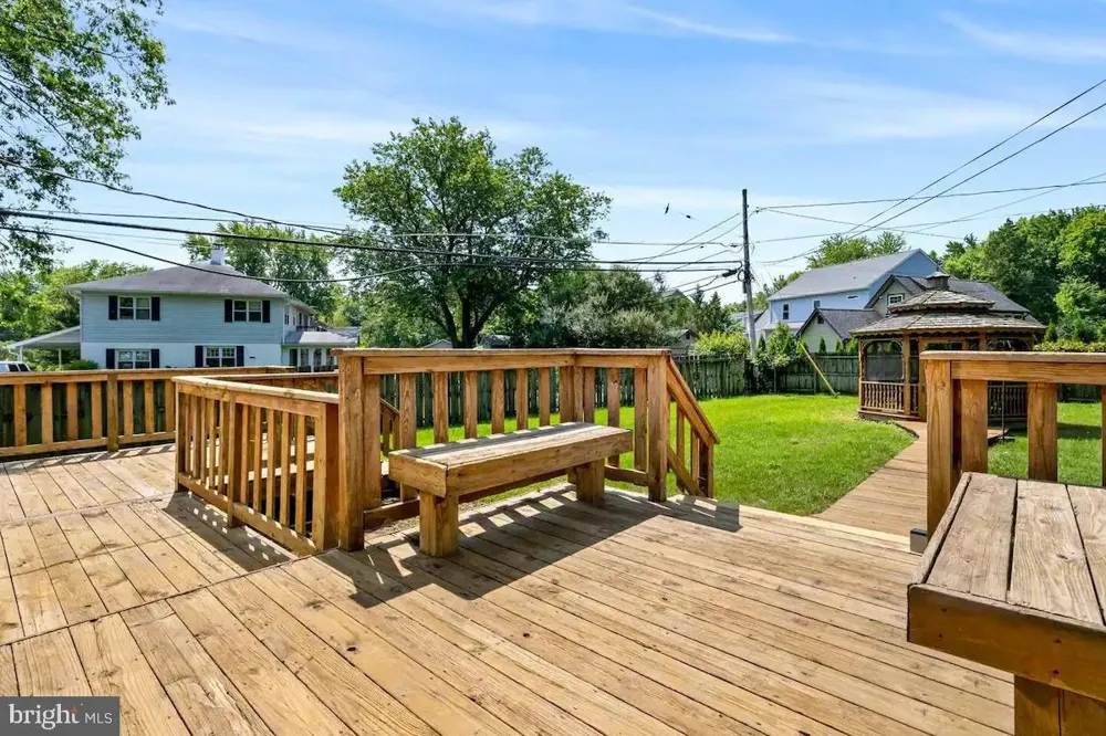 301 BEVERLEY PLACE Edgewater, MD 21037