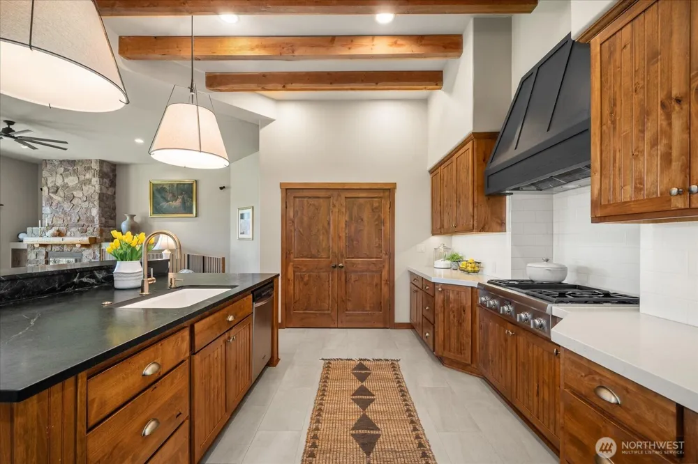 2415 Hangman Creek Lane Spokane, WA 99224