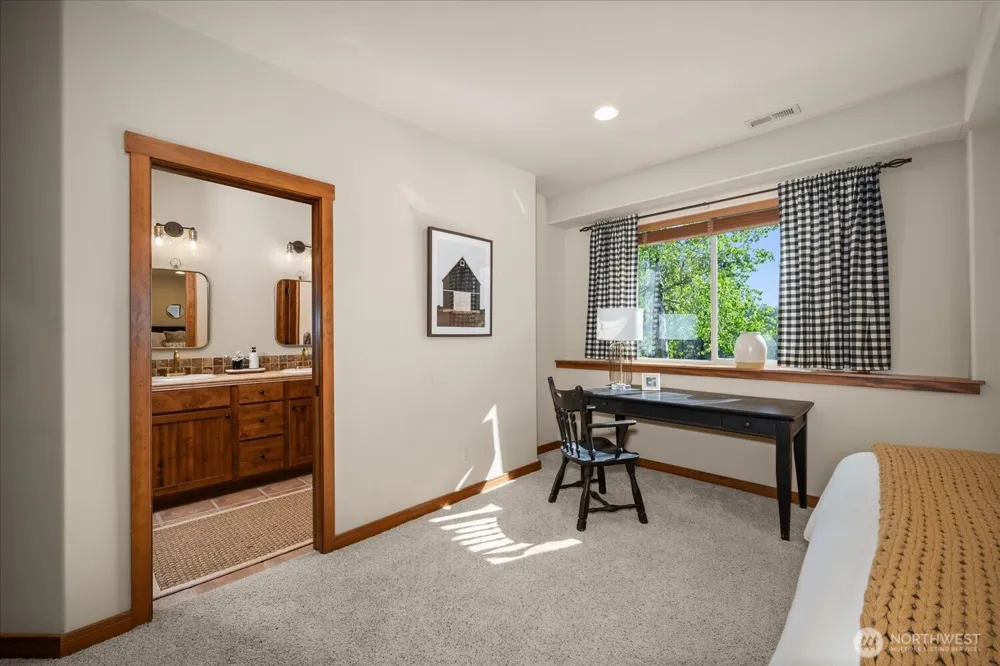 2415 Hangman Creek Lane Spokane, WA 99224