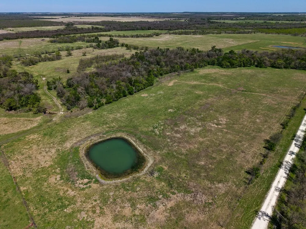 303 LCR 626 ROAD Groesbeck, TX 76642