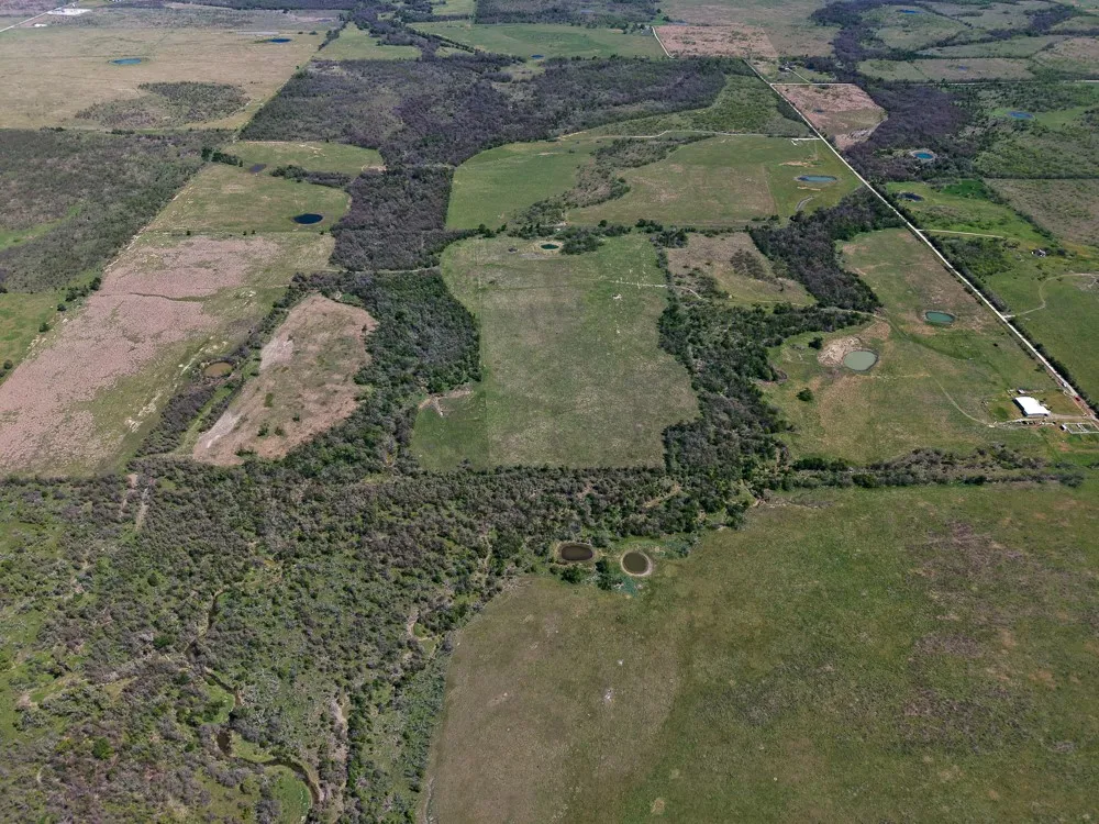 303 LCR 626 ROAD Groesbeck, TX 76642