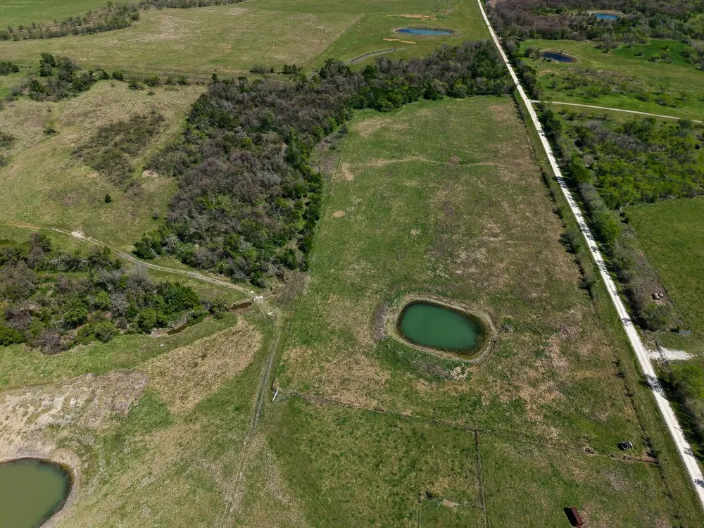 303 LCR 626 ROAD Groesbeck, TX 76642
