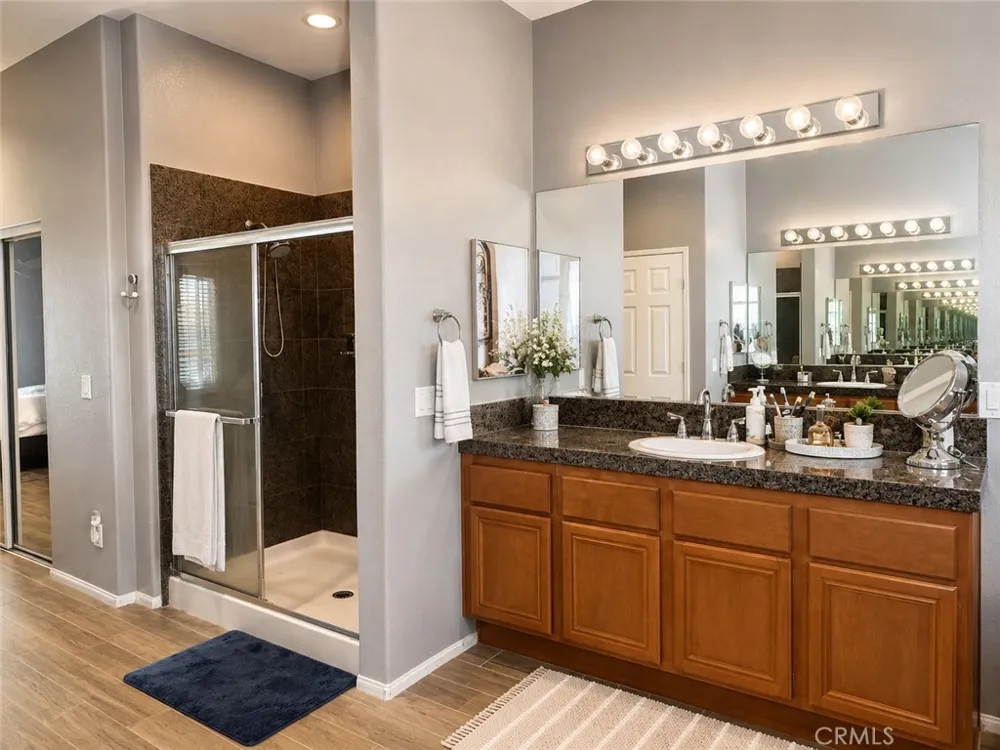 23841 Piedras Lake Mathews, CA 92570