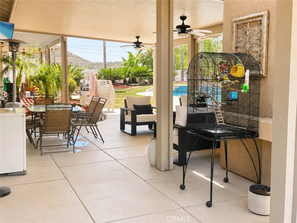 23841 Piedras Lake Mathews, CA 92570