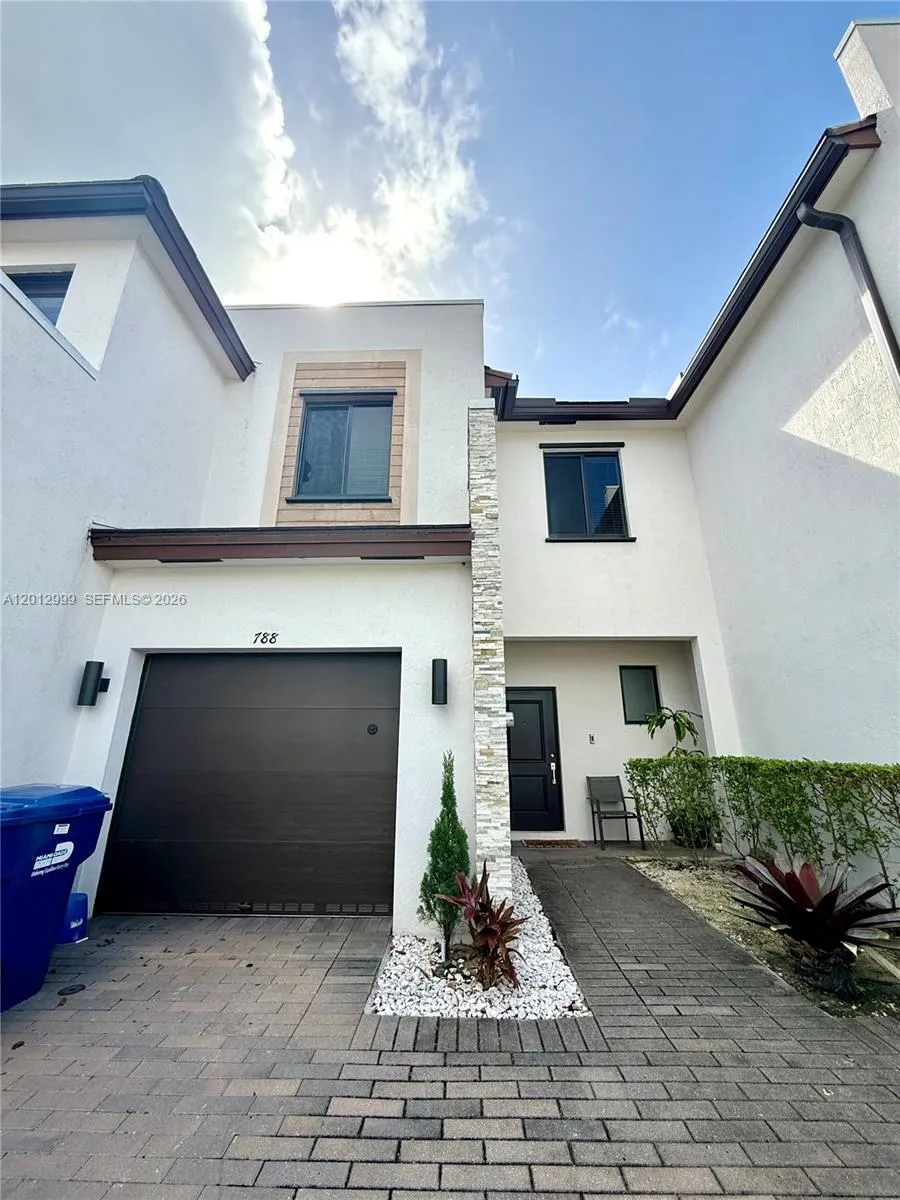 788 NE 208 Lane Miami Gardens, FL 33179