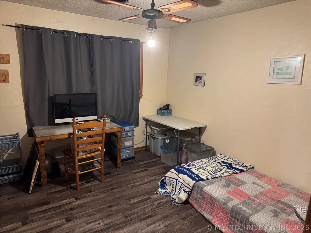707 W Creek Street Marietta, OK 73448