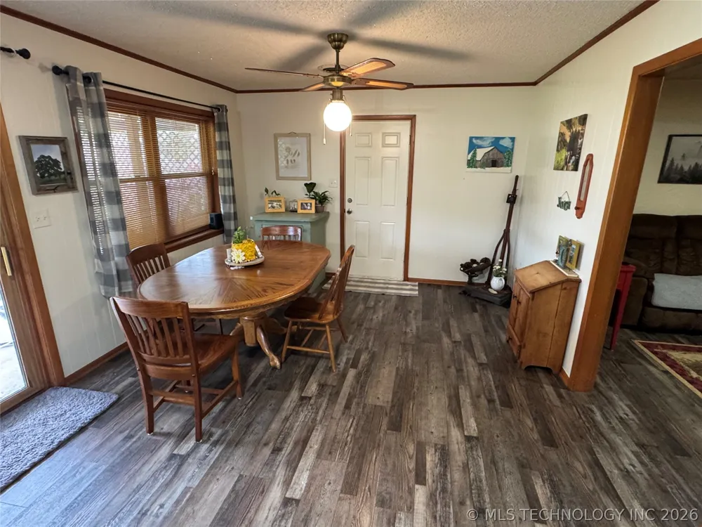 707 W Creek Street Marietta, OK 73448