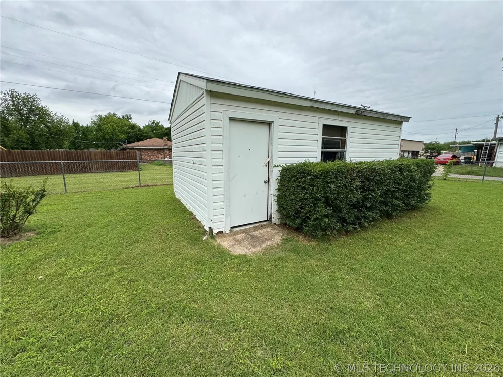 707 W Creek Street Marietta, OK 73448