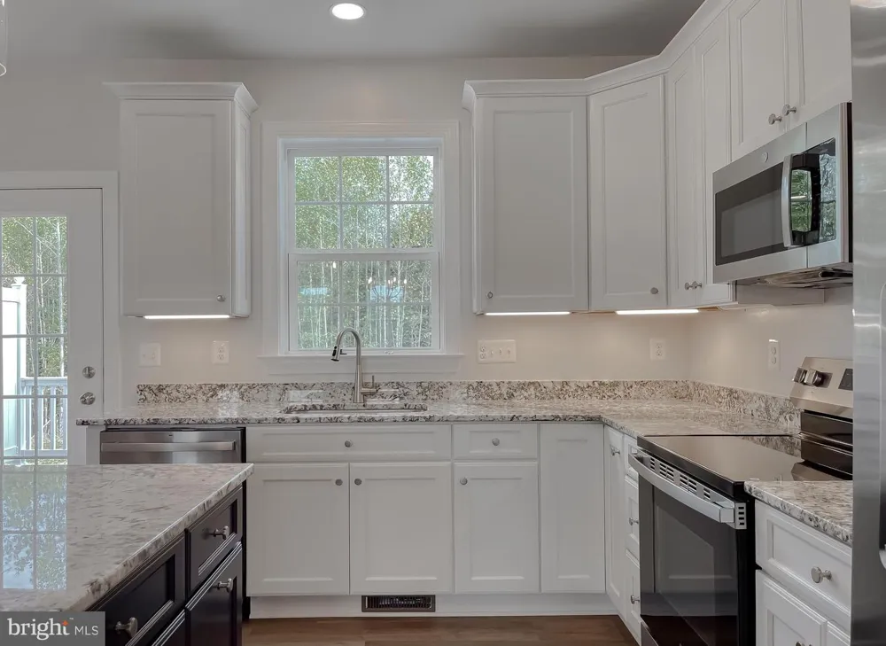 DRAGONFLY LANE Leonardtown, MD 20650