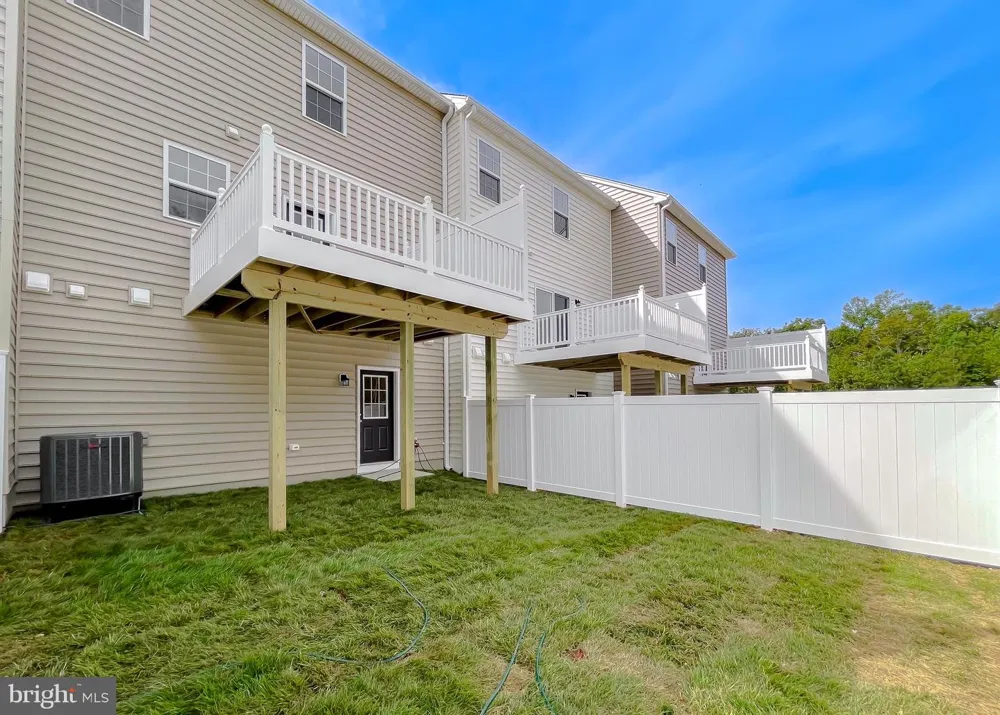 DRAGONFLY LANE Leonardtown, MD 20650