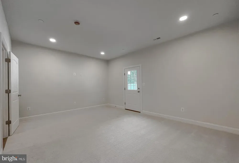 DRAGONFLY LANE Leonardtown, MD 20650