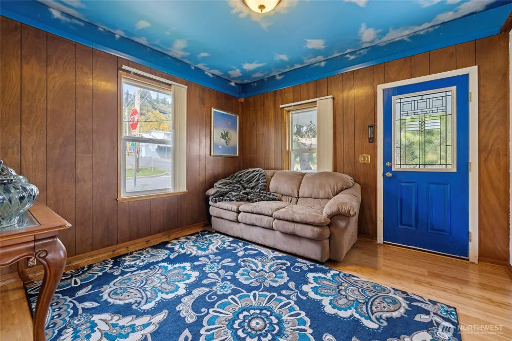 7362 N Superior Avenue Concrete, WA 98237