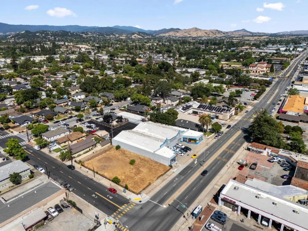 7711 Monterey Street Gilroy, CA 95020