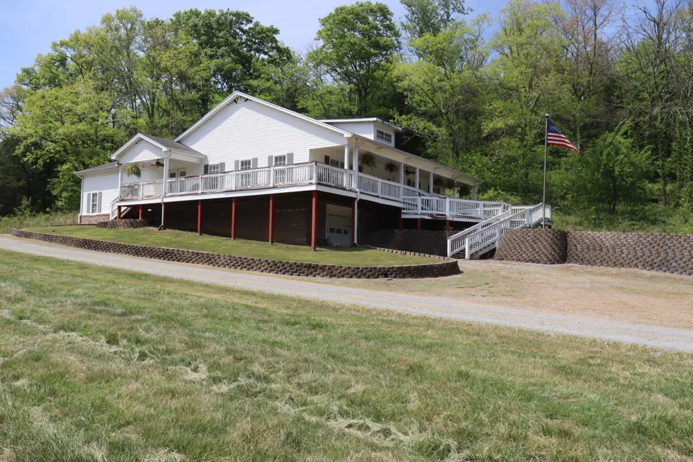 341 Pumpkin Hollow Rd Liberty, TN 37095