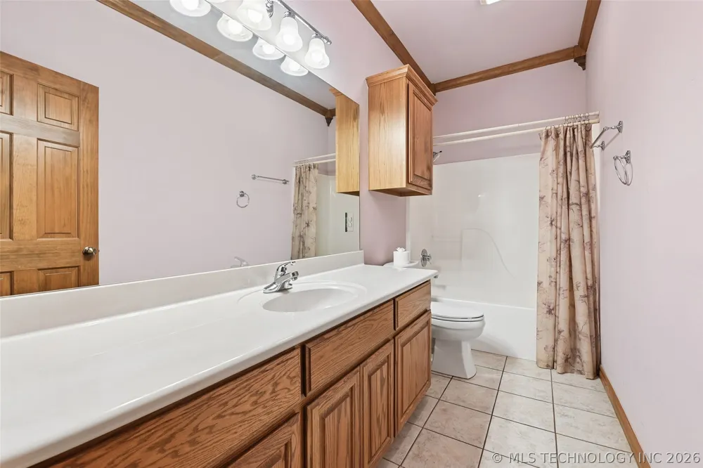 128 New Haven Street Catoosa, OK 74015