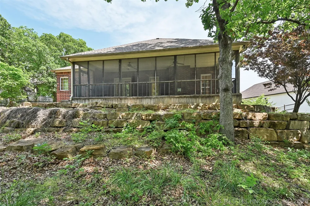 128 New Haven Street Catoosa, OK 74015