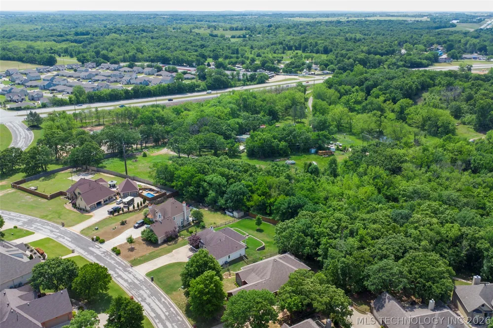 128 New Haven Street Catoosa, OK 74015