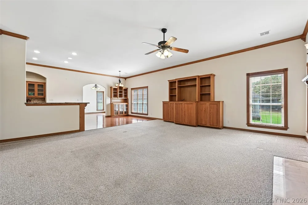 128 New Haven Street Catoosa, OK 74015